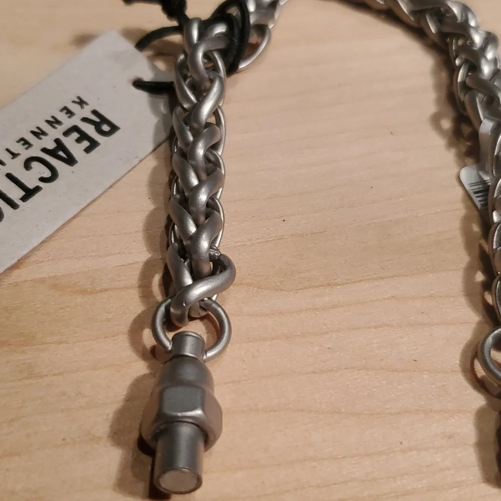 🏈NEW KENNETH COLE BRACELET